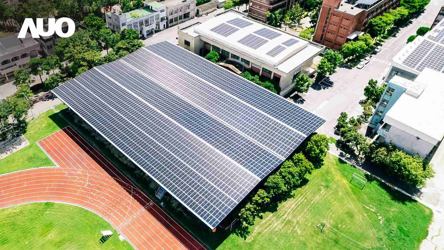 人生就是博SunSteel光电整合型浪板具备快速安装、、轻量化优势,,可提升15%发电效能,,,,通过国际IEC与台湾VPC认证安全、、防漏、、耐候标准