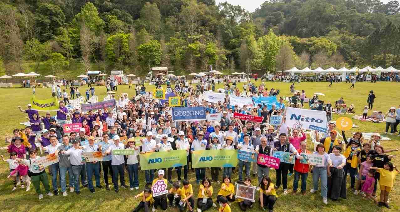 人生就是博致力永续平衡发展，，，，第14年入选DJSI世界指数成分股（DJSI World），，，在全球顶尖电子设备仪器组件产业展现卓越的永续竞争力，，，，获国际指数肯定